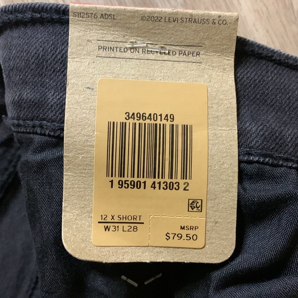 Levi's Black Straight Leg Women's Jeans - Picture 8 of 13